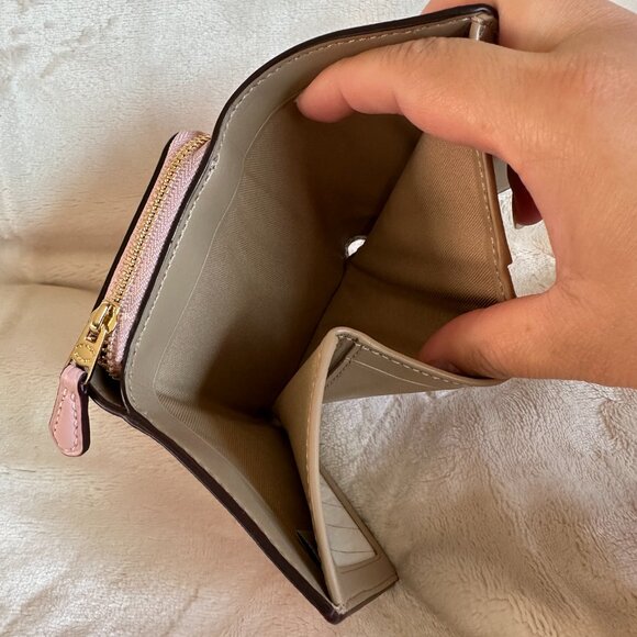 NWT! RARE! Coach 91752 Rose/Floral Print Bouquet Small Trifold Wallet In Blossom - Picture 6 of 8